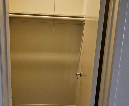 1 bed, 1 bath, 650 sqft, $2,000, Unit 326