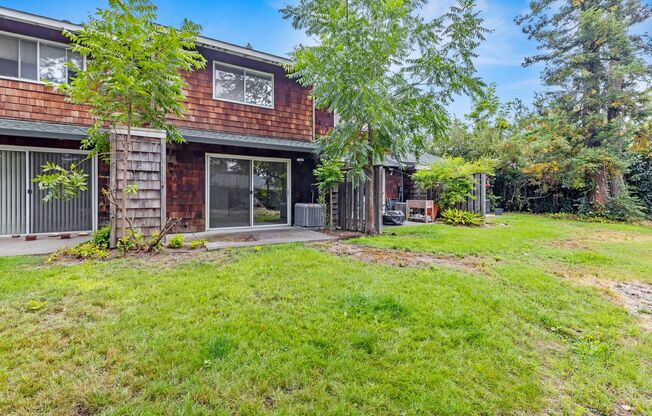 1 bed, 1.5 baths, $2,200, Unit 3