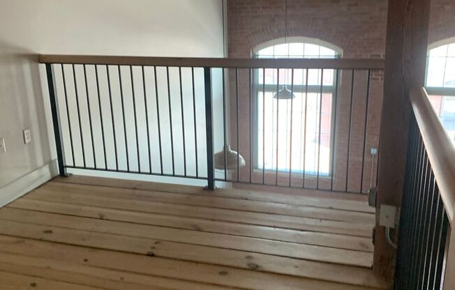 Studio, 1 bath, 1,042 sqft, $2,060, Unit 532