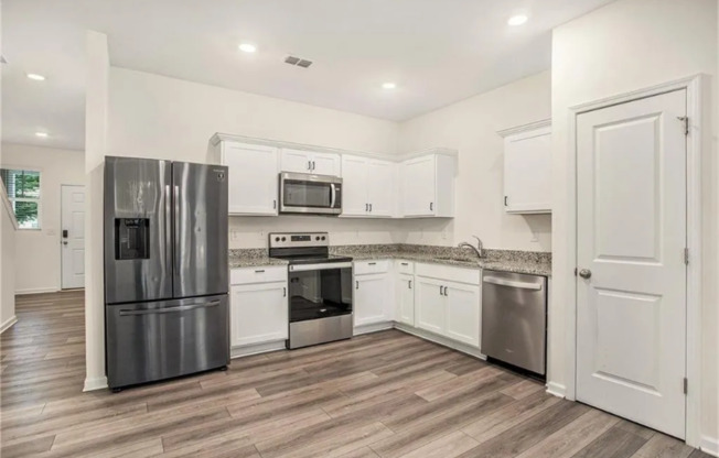 1502 VERNON BLVD