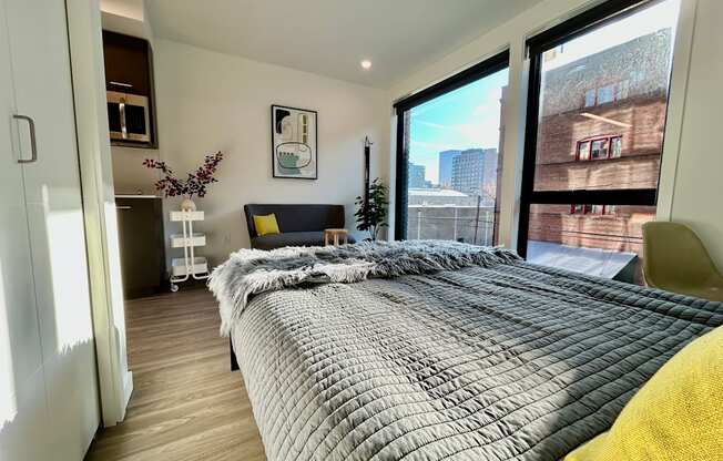 Bedroom at DOCK 59 APARTMENTS, Oregon