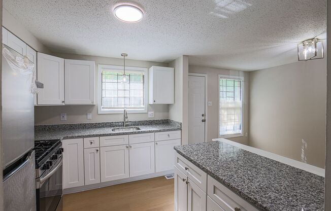 JUST RENOVATED Huge 3 bedroom 3 bathroom townhome