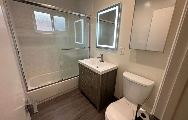 1 bed, 1 bath, 700 sqft, $2,399