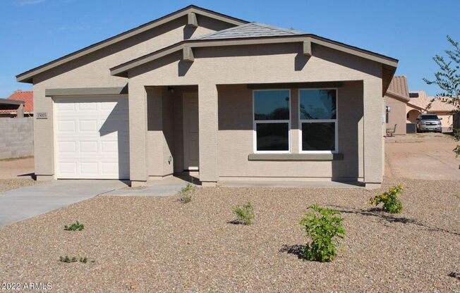 4 BEDROOM 2 BATH SINGLE LEVEL  SHORT TERM AVAILABLE AT HIGHER RATE