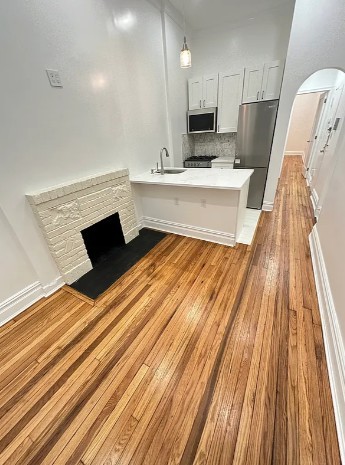 14 Jones St