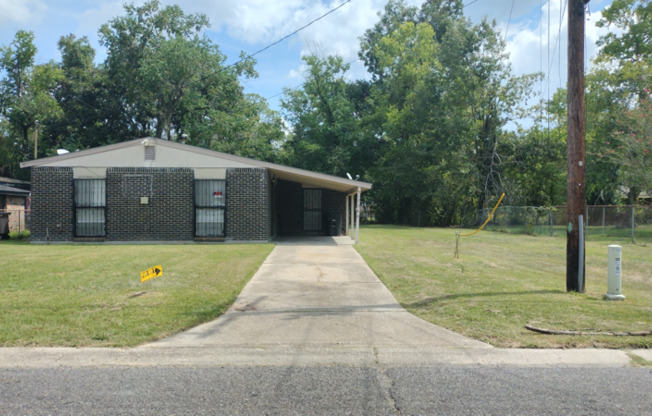 12246 PALMYRA DR