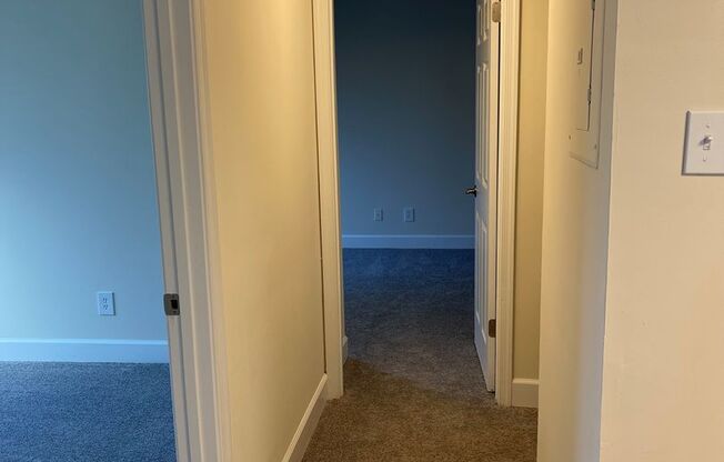 2 beds, 1 bath, 903 sqft, $1,800, Unit 1013 C #2B