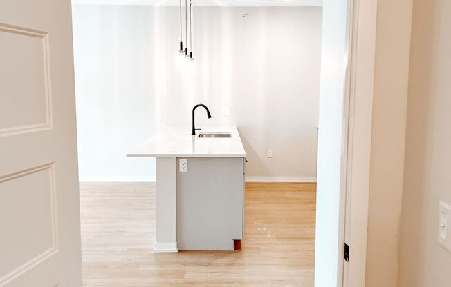 1 bed, 1 bath, 977 sqft, $3,195, Unit 104