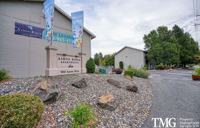 2 beds, 2 baths, 923 sqft, $1,625, Unit 223