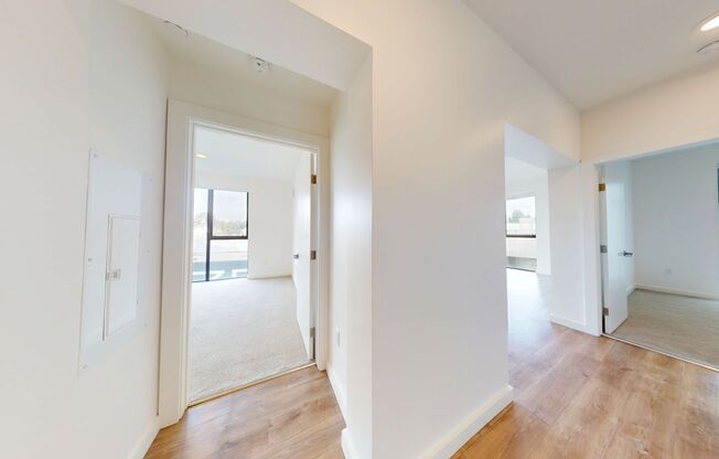 2 beds, 2 baths, 980 sqft, $2,845, Unit 202