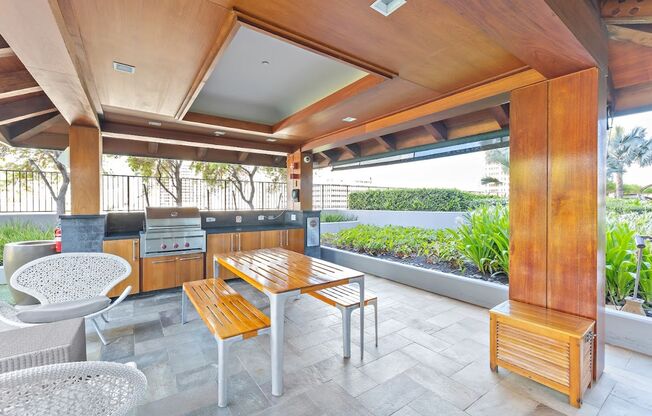 1 bed, 1 bath, 881 sqft, $4,800, Unit 1514