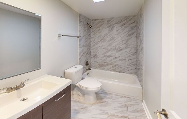 2 beds, 1.5 baths, 1,100 sqft, $1,325, Unit G1