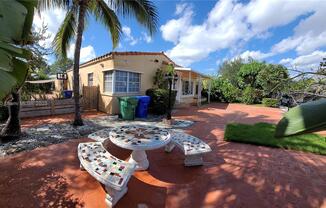 1662 SW 19th Ave