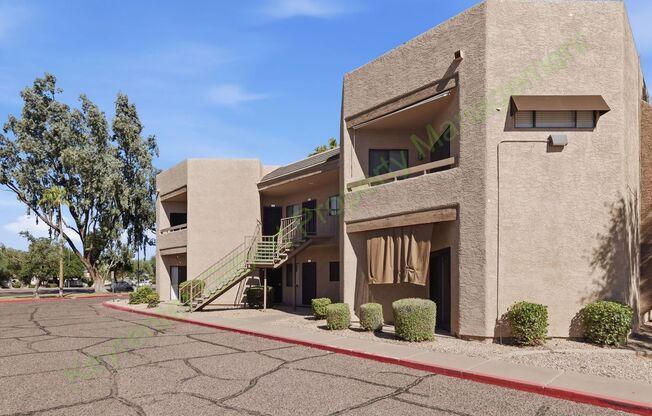 2 beds, 2 baths, $1,700, Unit Unit 112