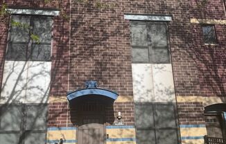 Modern 3BD/3BA Townhome Near North side with Garage, Private Rooftop Access & No Security Deposit + Leasing Special!