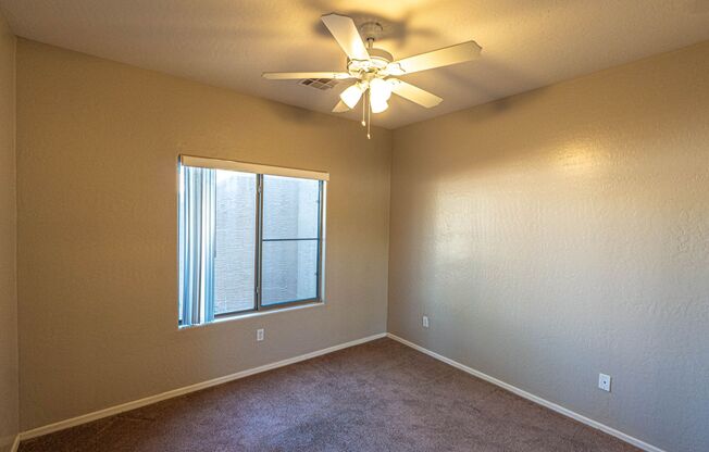 2 beds, 2 baths, $1,625, Unit #1086
