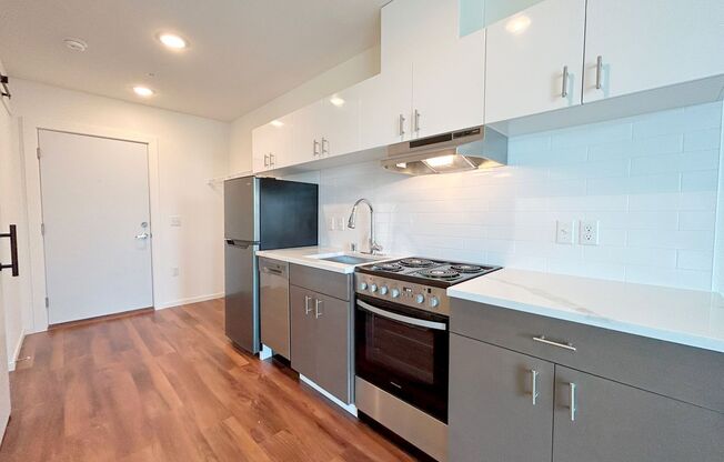 1 bed, 1 bath, 500 sqft, $2,445, Unit 407