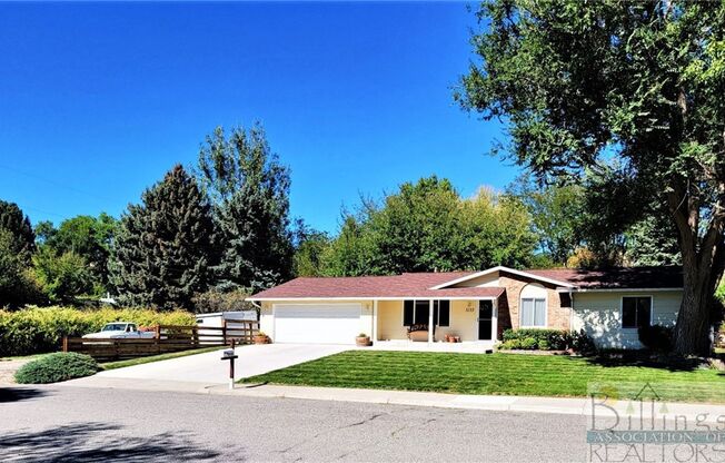 Stunning 5-Bedroom Home in Highly Desirable West End – $3,100/mo (Includes Internet & Lawn Care!)
