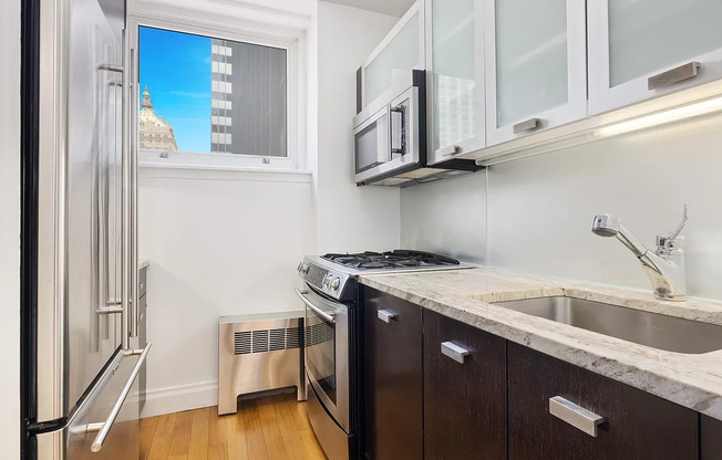 1 bed, 1 bath, 650 sqft, $4,500, Unit 19A