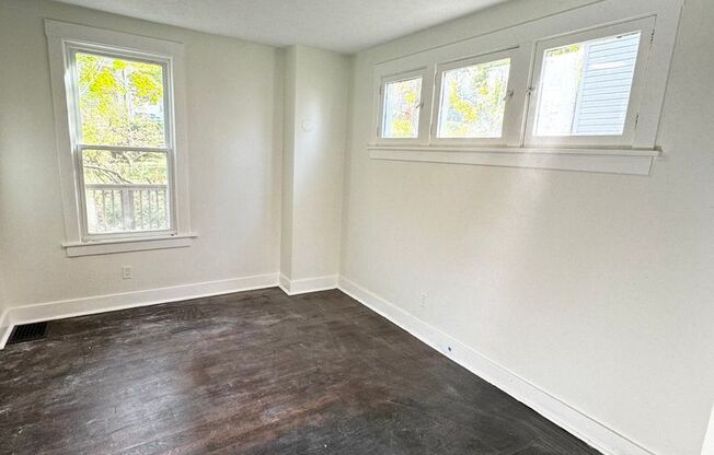 Newly Renovated 2 Bedroom Home in the South Hills