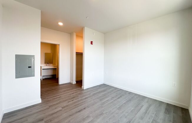 1 bed, 1 bath, 539 sqft, $1,045, Unit 210