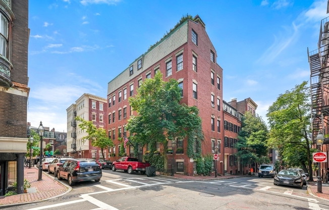 1 bed, 2 baths, 1,327 sqft, $9,900, Unit PH