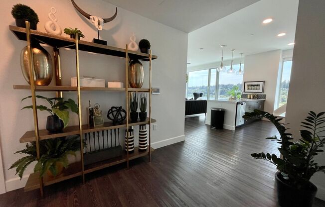 2 beds, 1 bath, 902 sqft, $4,990, Unit 410-915