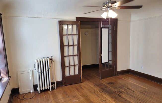 Studio, 1 bath, $775, Unit 205