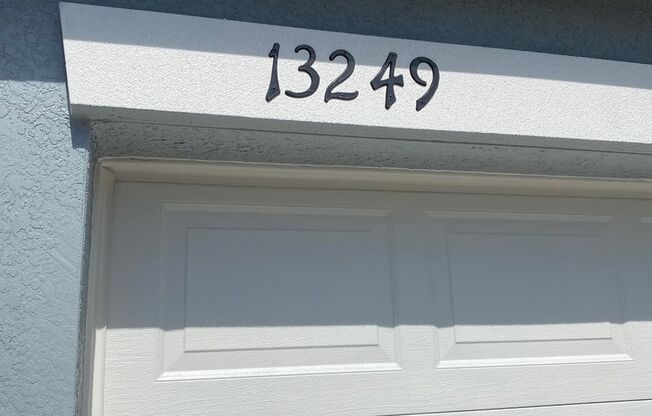 4 beds, 2 baths, $1,895