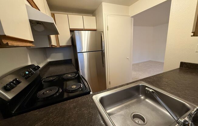 1 bed, 1 bath, 650 sqft, $1,650, Unit C201