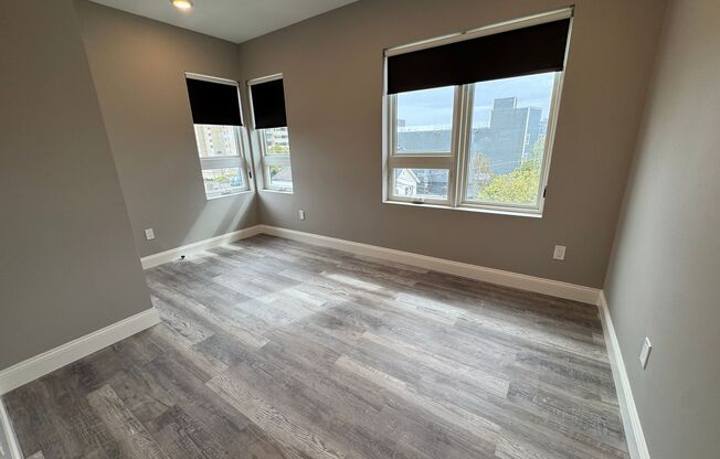 1 bed, 1 bath, $2,100, Unit 405