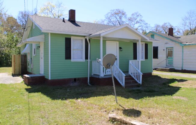 Newly Renovated 3 Bedroom Home W/ Bonus Room!