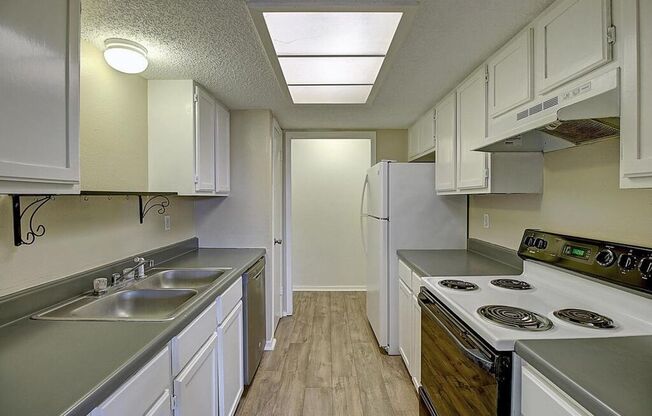 2314 Capitan Unit C - 2/Bed 2.5/Bath - $1299/mo