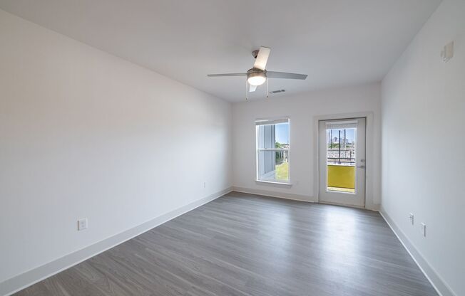 1 bed, 1 bath, 685 sqft, $1,395, Unit 205