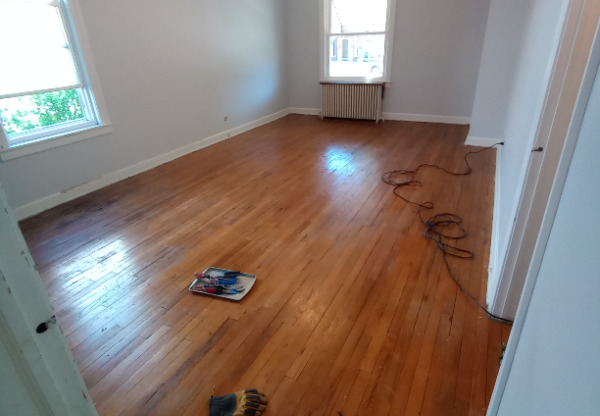 5260 W FOSTER