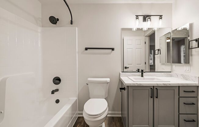 2 beds, 2 baths, 1,100 sqft, $1,925, Unit 253