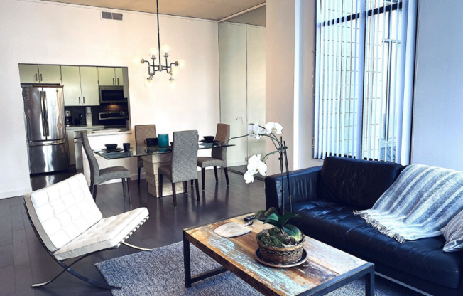 150 LOMBARD ST