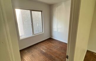 1 bed, 1 bath, $1,225, Unit 1048--05