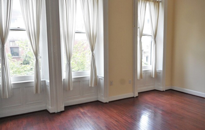 1220 St Paul St.