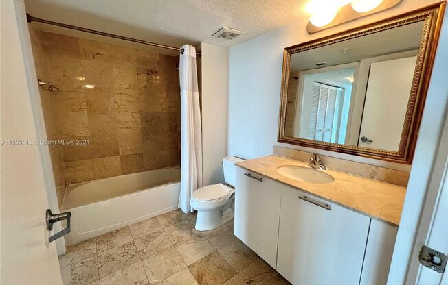 2 beds, 2 baths, 1,154 sqft, $4,800, Unit 1800 N Bayshore Dr # 24-09 (A11699210)