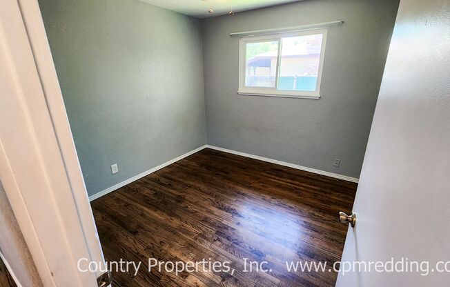 3 beds, 1 bath, $1,695