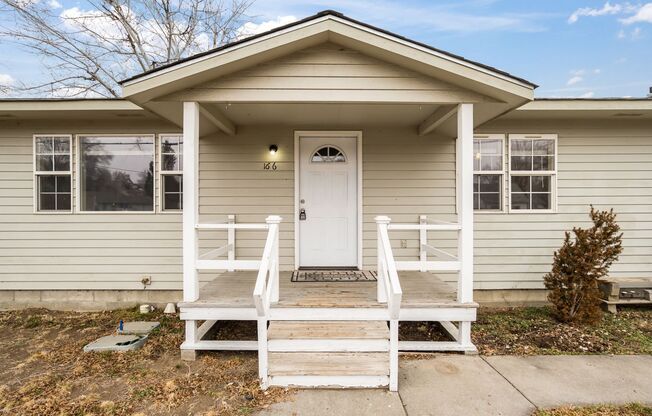 166 SE E St. Madras, OR