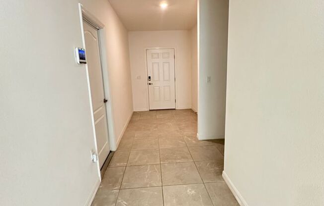 Spacious 4 Bedroom in Marion Oaks