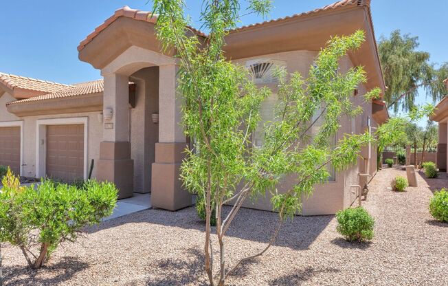 Beautifully Updated 2 Bed, 2 Bath Patio Home in North Scottsdale