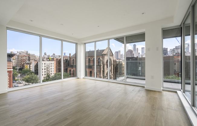 136 W HOUSTON ST
