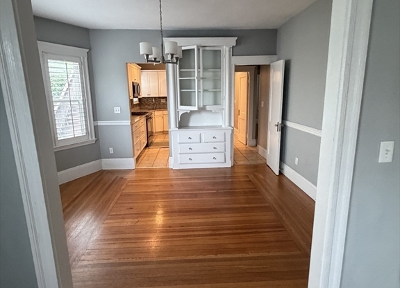 2 beds, 1 bath, 1,050 sqft, $2,900, Unit 1