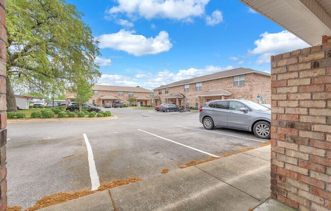 Niceville townhouse in PRIME location!!