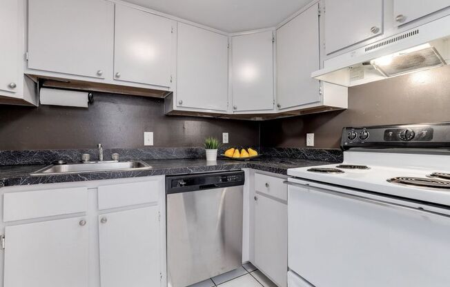 1436 Meridian Place NW Apt #105