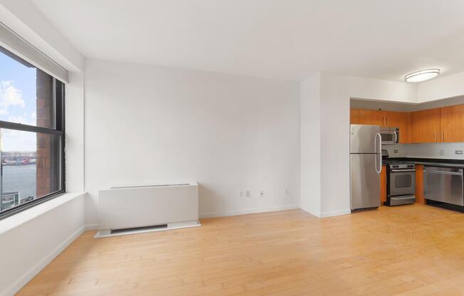 Studio, 1 bath, 439 sqft, $3,000, Unit 38-H