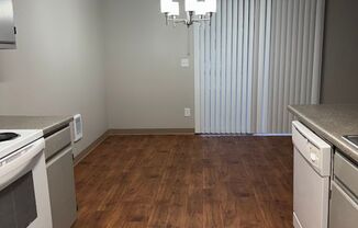 2 beds, 2 baths, 1,070 sqft, $1,675, Unit 06-104